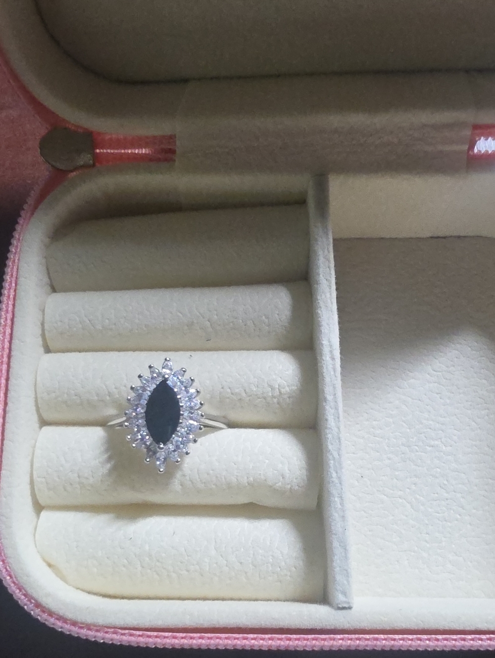 Ryze_ Sterling Silver Black Marquise Halo Ring Size 6